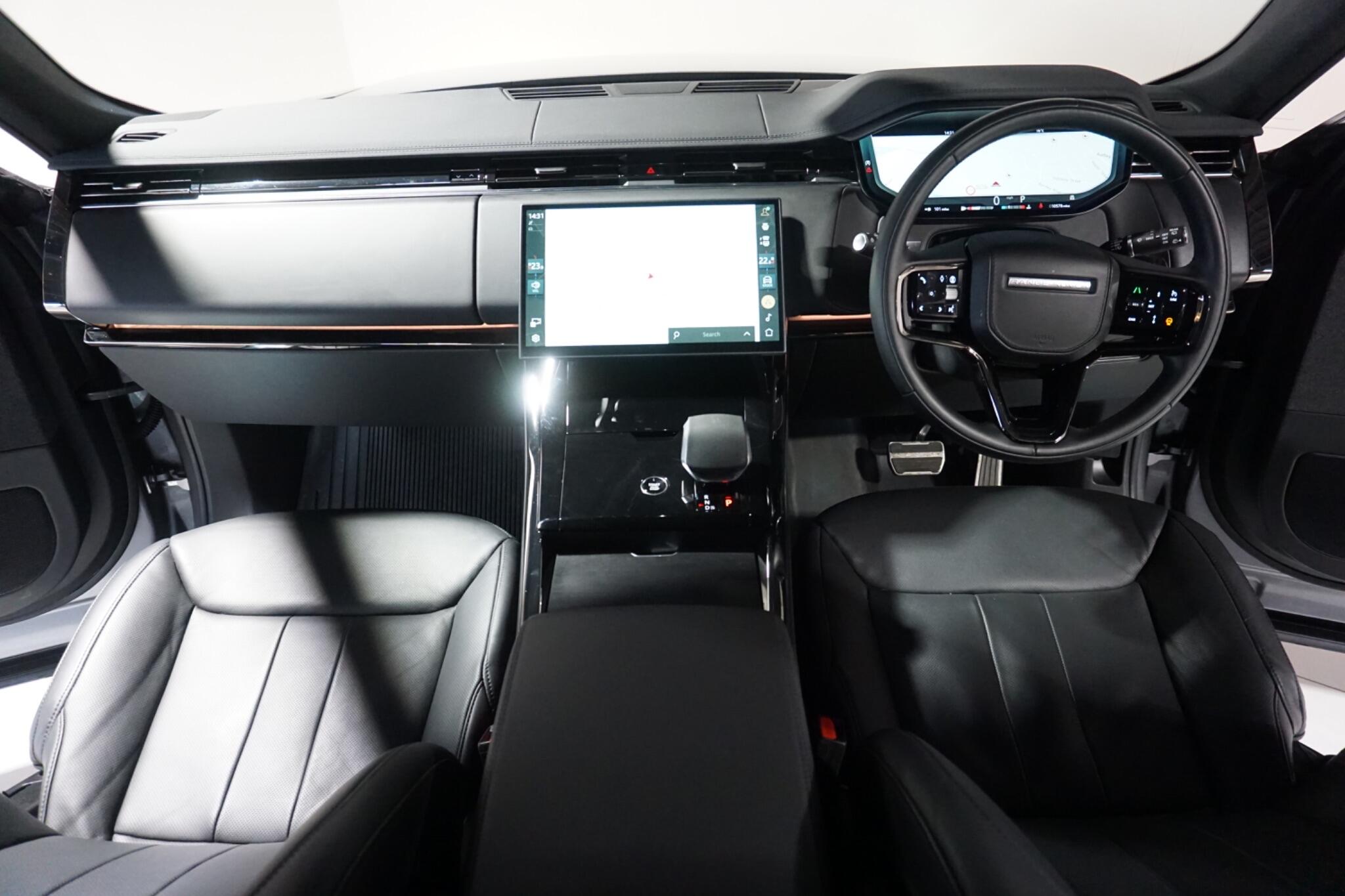 Land Rover Range Rover Sport 3.0 D300 MHEV Dynamic SE SUV 5dr Diesel Auto 4WD Euro 6 (s/s) (300 ps)